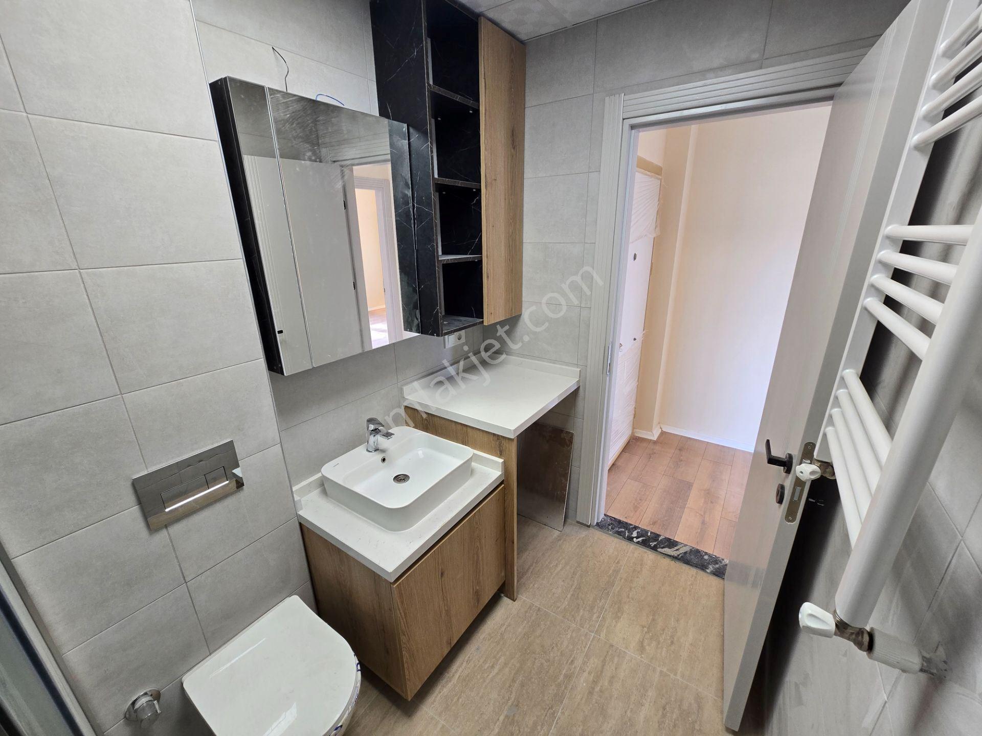 Kuşadası Davutlar Satılık 1+1 Daire Denize Yakın Merkezi Konum - Görsel 23