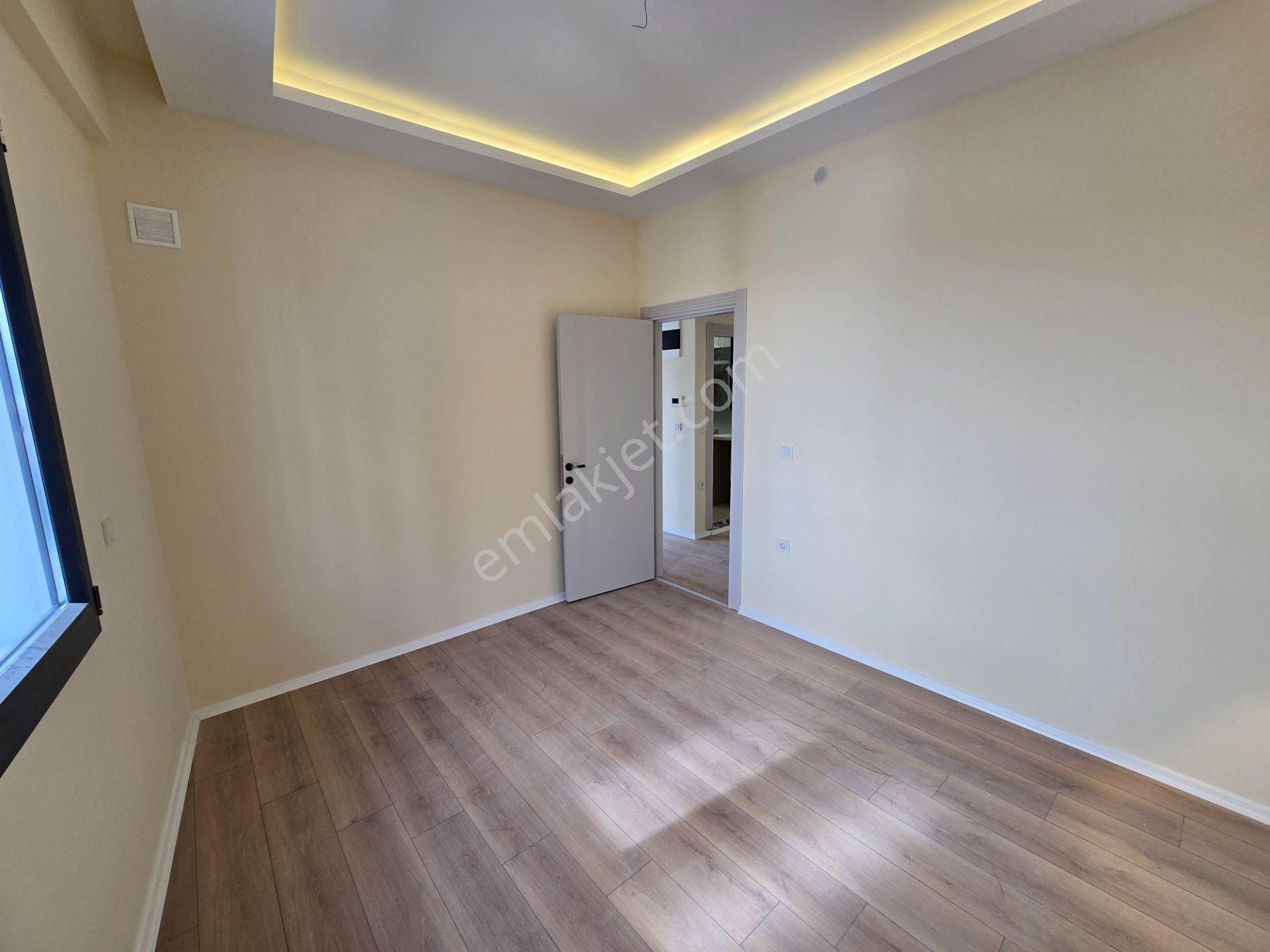 Kuşadası Davutlar Satılık 1+1 Daire Denize Yakın Merkezi Konum - Görsel 16