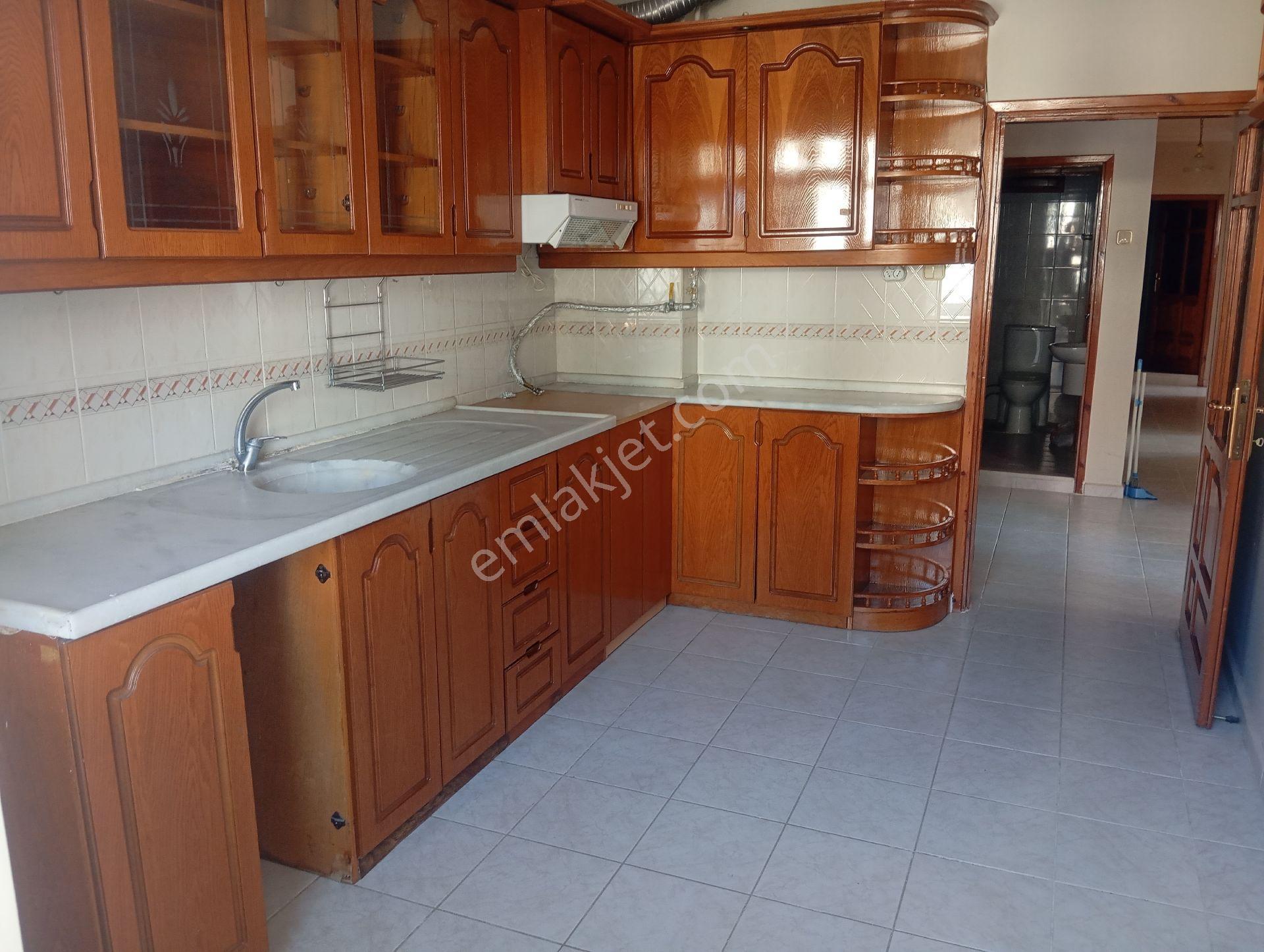 Mimar Sinan'da Kiralık 3+1 - Görsel 10