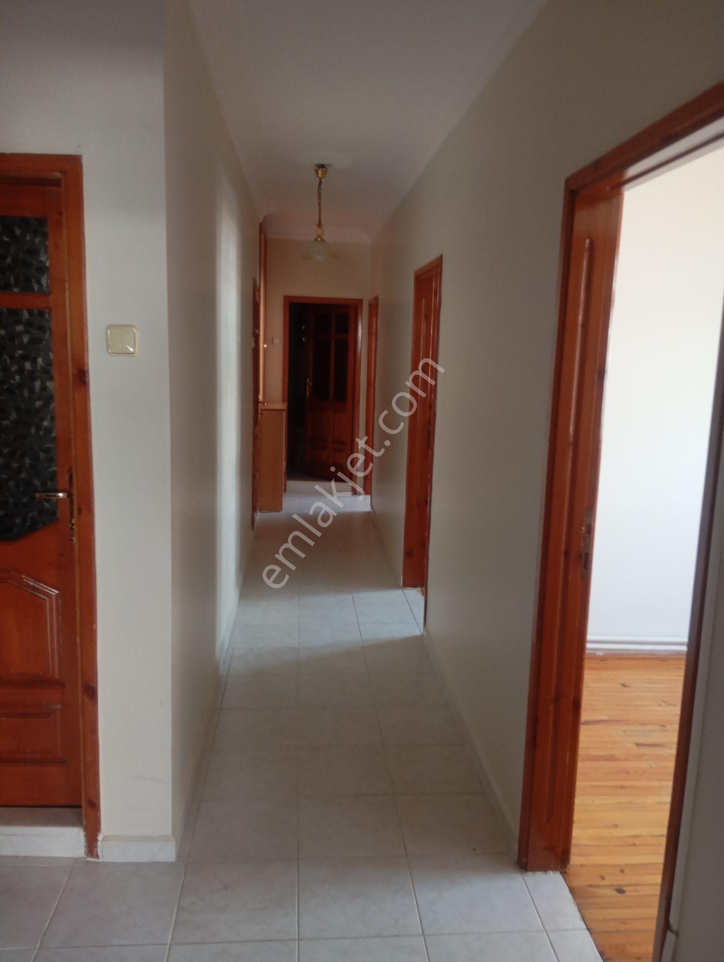 Mimar Sinan'da Kiralık 3+1 - Görsel 18