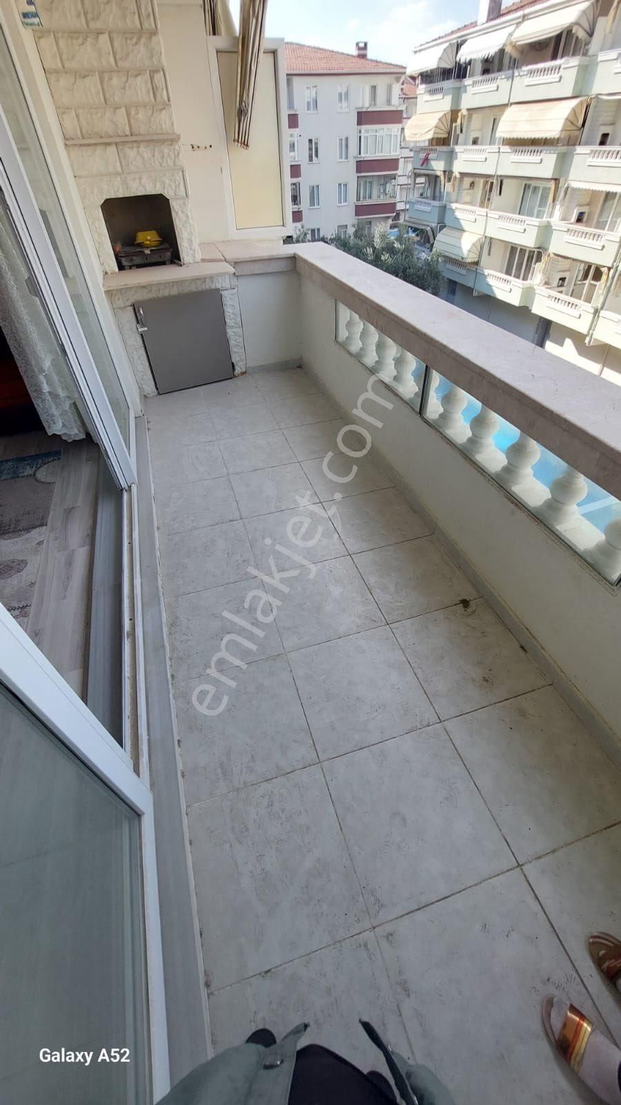 Yüzme Havuzlu Bakımlı Konak Emlak’tan Daire - Görsel 7