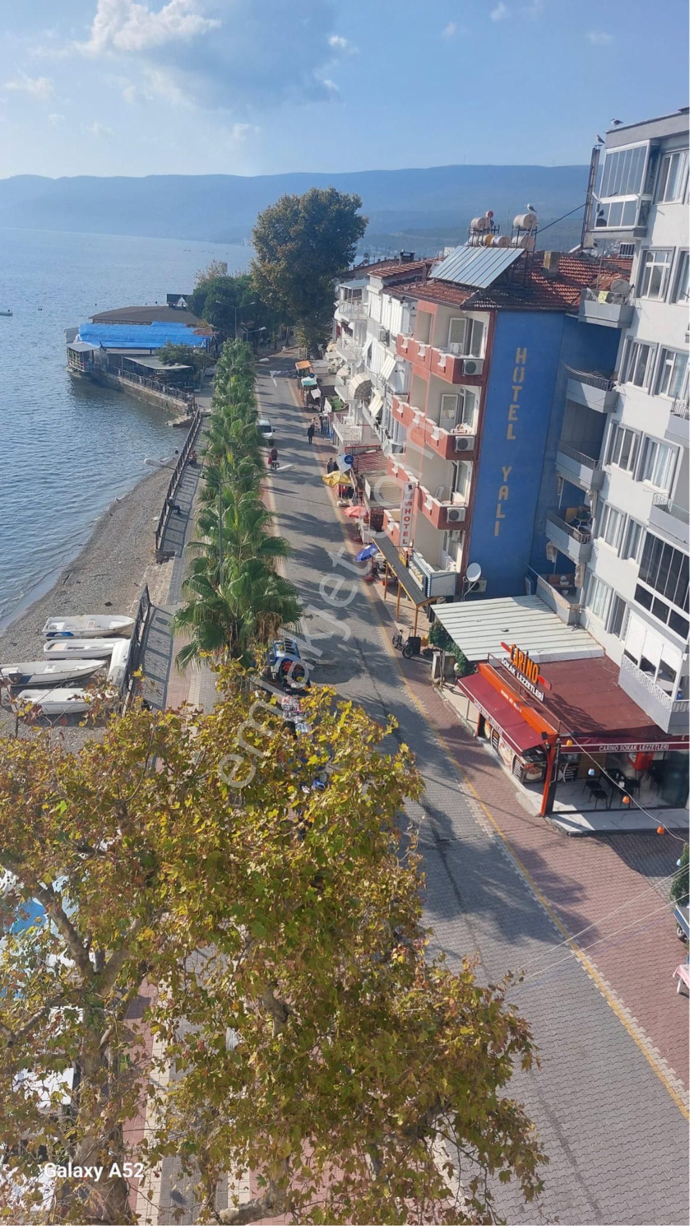 Full Deniz Manzaralı Bakımlı Konak Emlaktan Daire
