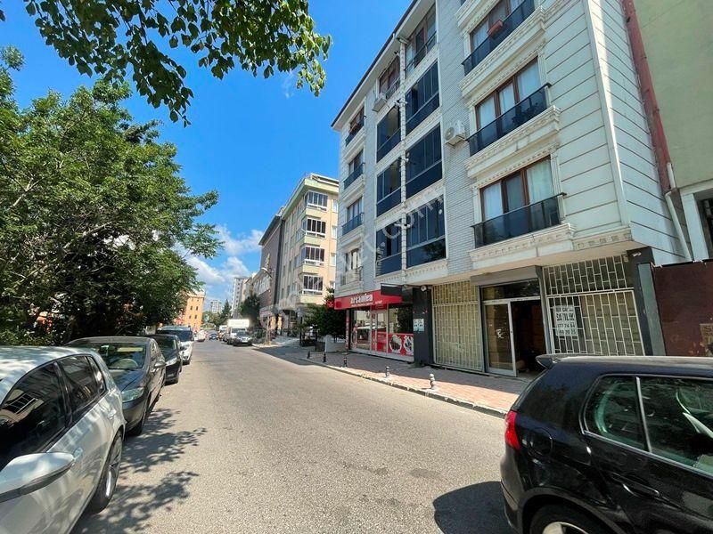 Mertcan Dan Kartal Metroya Yürüme 70m2 Fırsat Dükkan