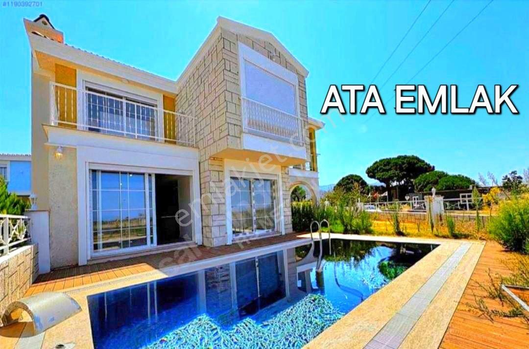 Davutlarda Özel Havuzlu Tek Müstakil 4+1 Sıfır Villa