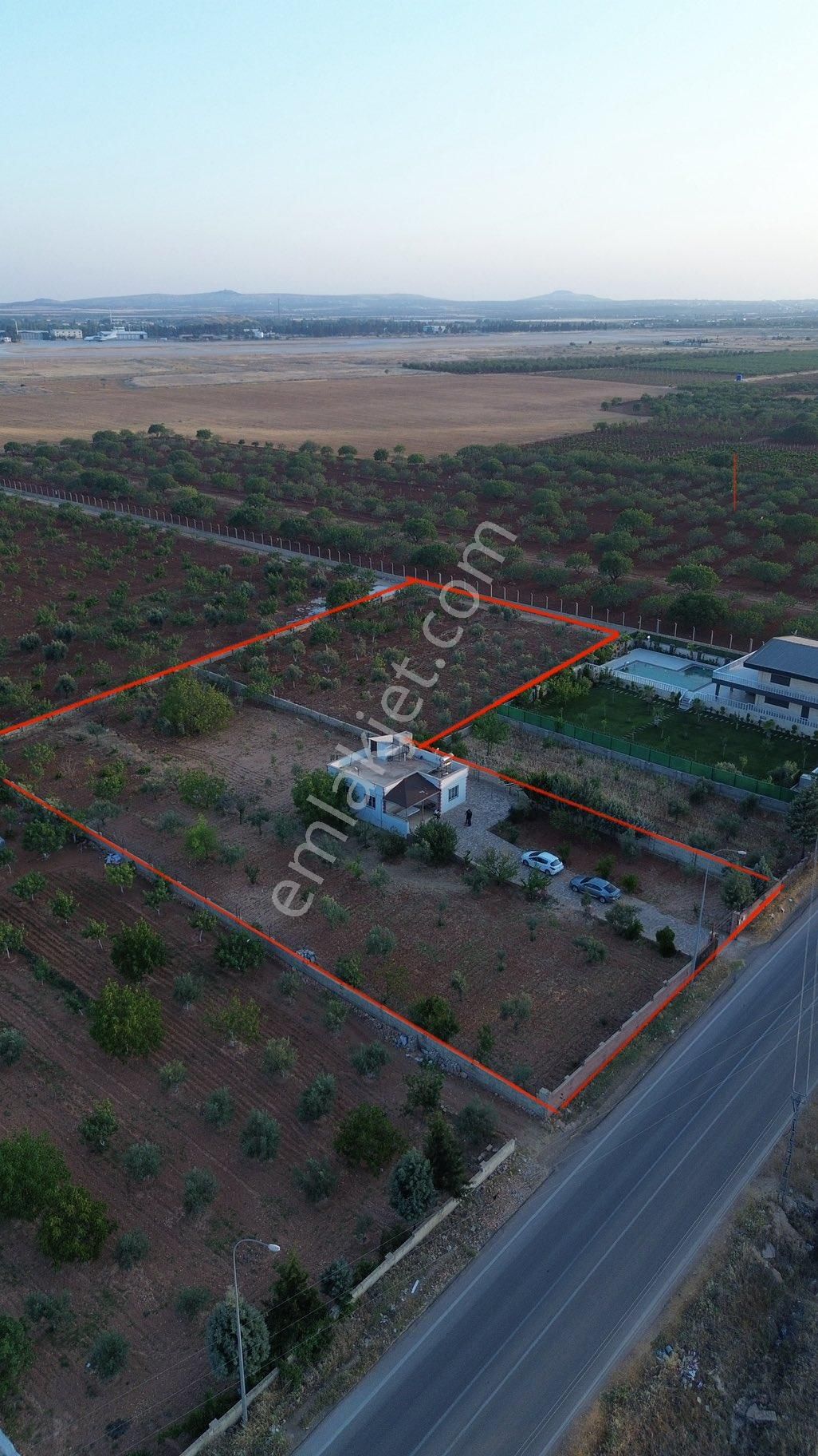 Murat Yiğithan Dağdeviren'den Protokol Yolunda Mükemmel Lokasyonda Yatırımlık Bağevi!!!