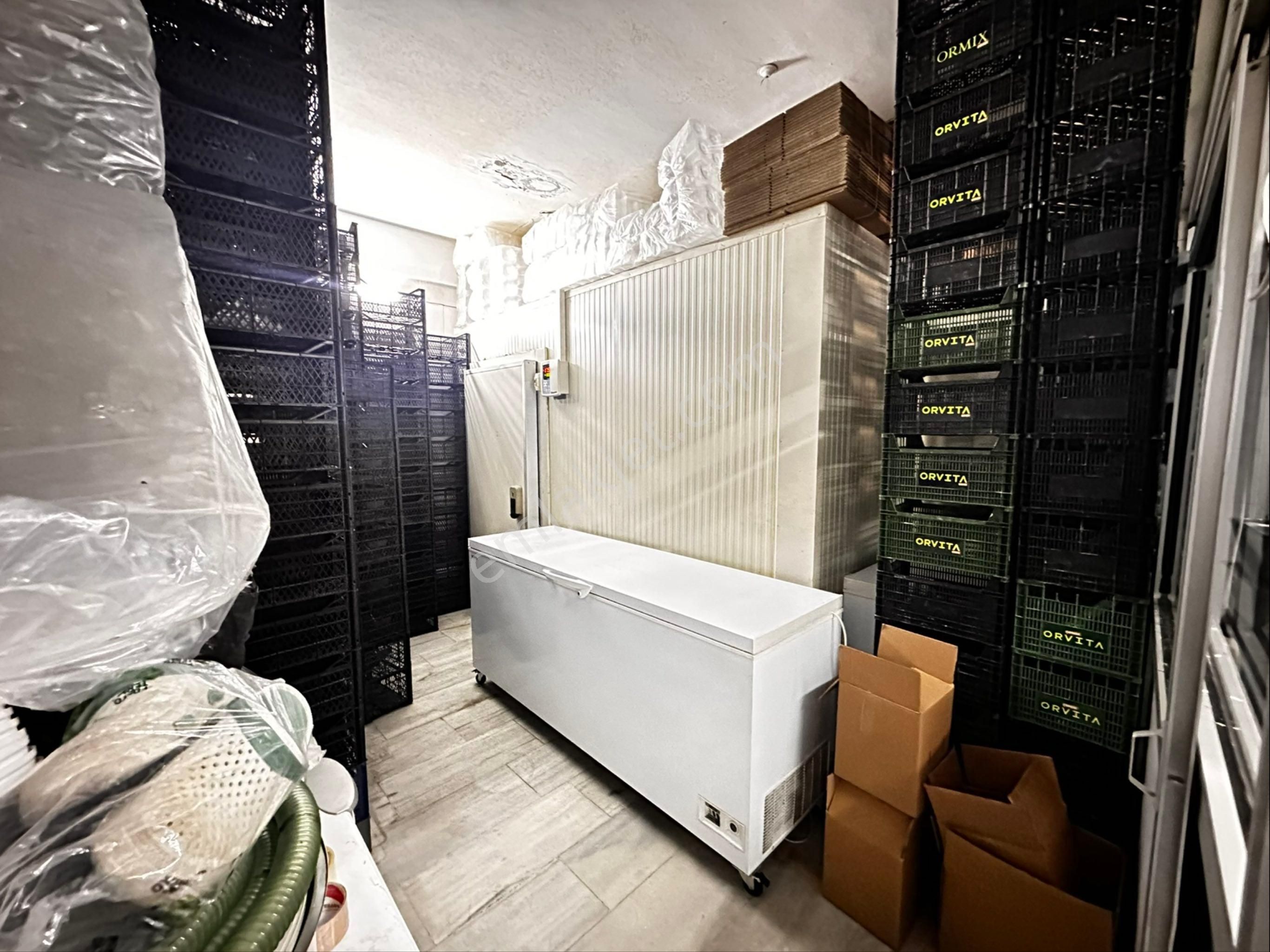 Pendik Çarşı Foğu Mh Satılık 120m2 Dükkan