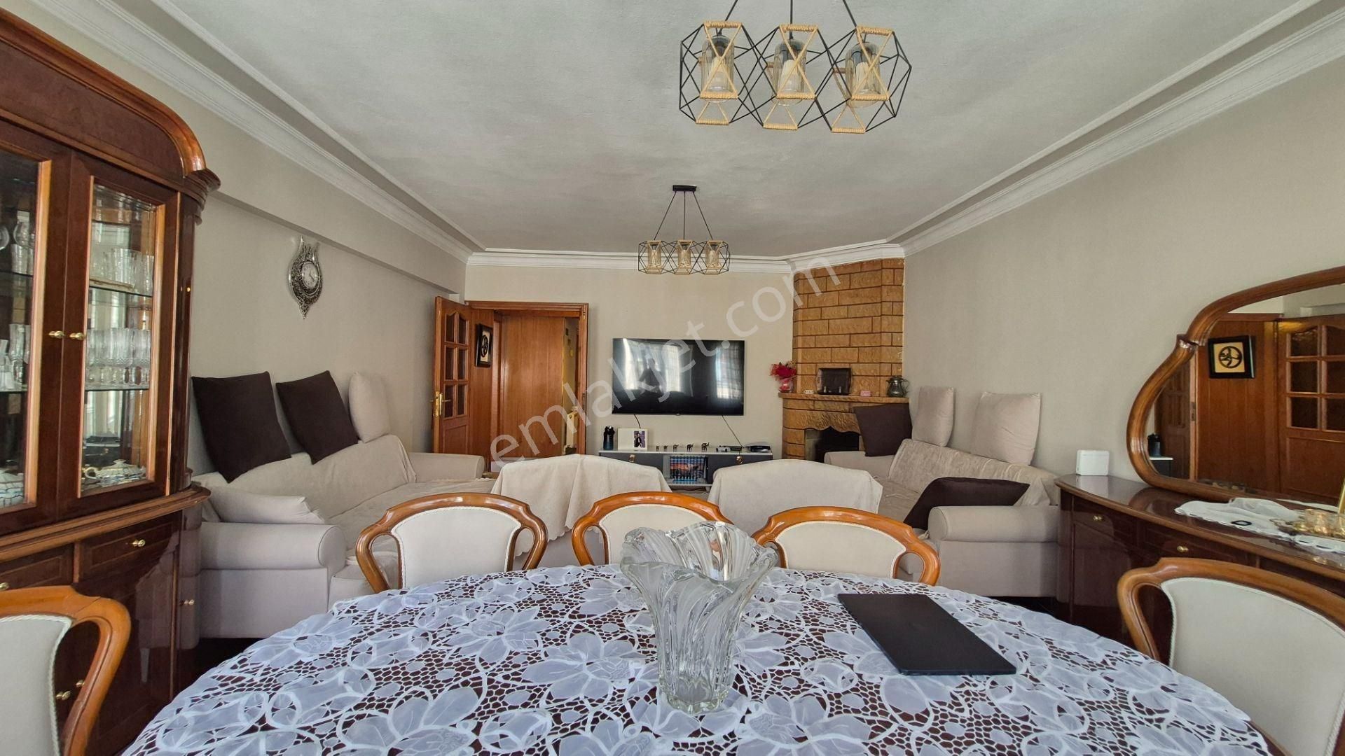 Üsküdar Kısıklı Yüksek Tavan 5+2 Satılık Dubleks Enta Emlak - Görsel 5