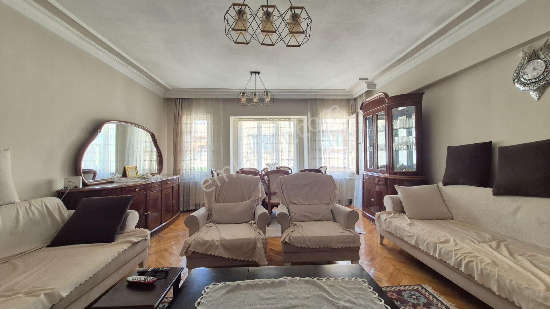 Üsküdar Kısıklı Yüksek Tavan 5+2 Satılık Dubleks Enta Emlak - Görsel 4