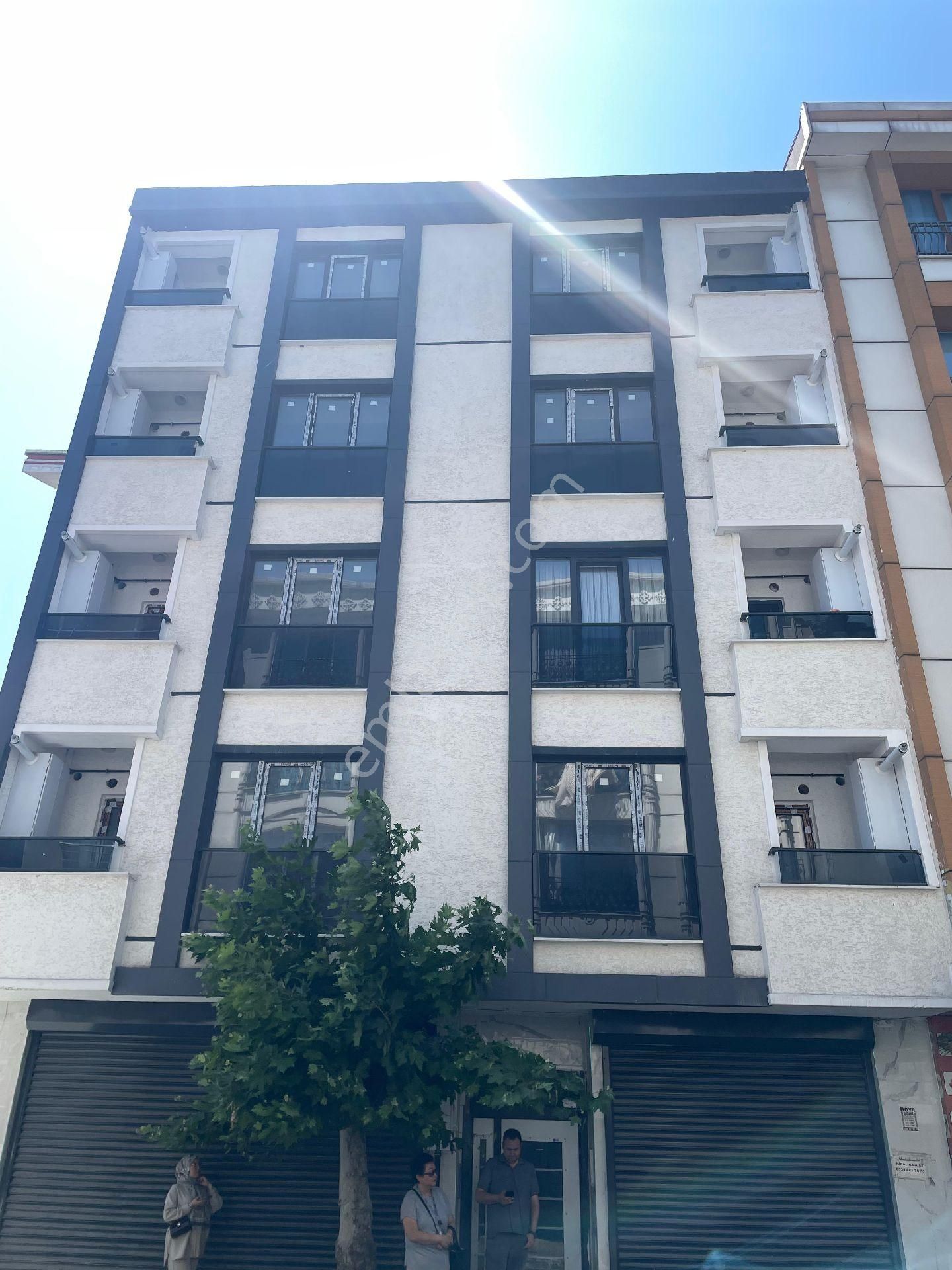 Metrobüse Yürüme Mesafesinde Sıfır 2+1 Satılık Daire