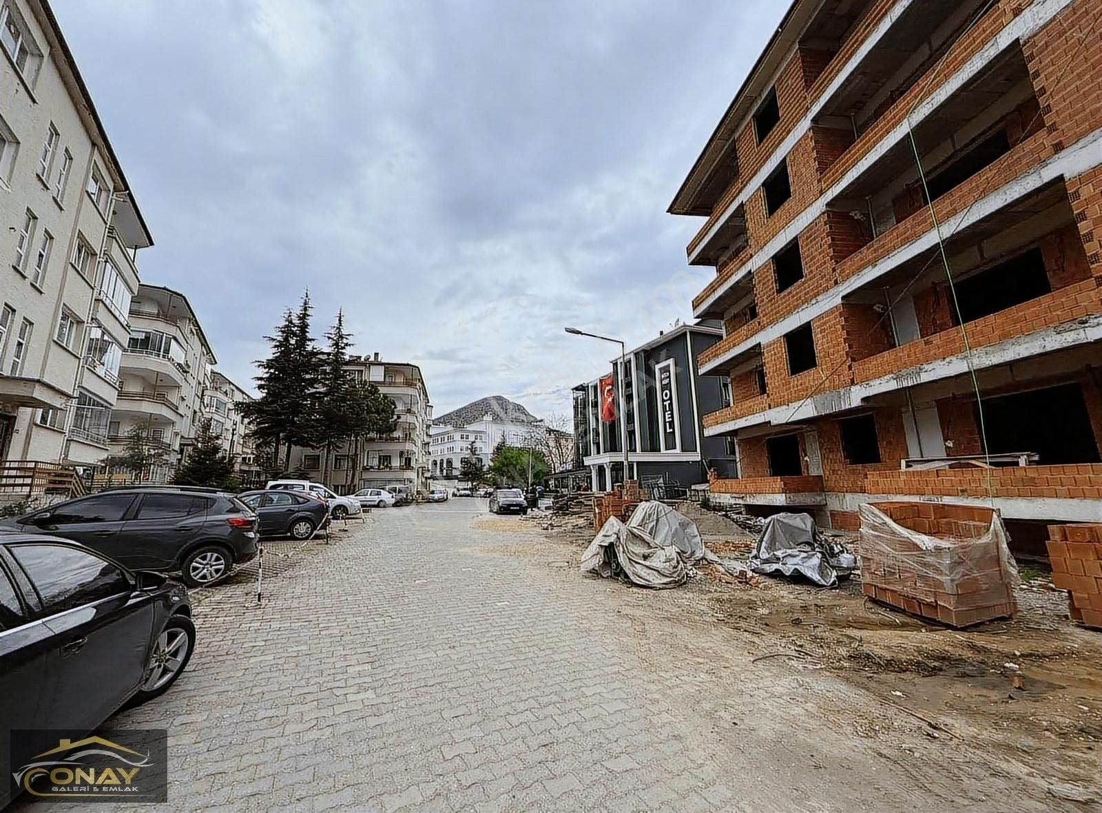 Onay Gayrimenkul' Den Satılık Sıfır 1+1 Daire Muhteşem Konum
