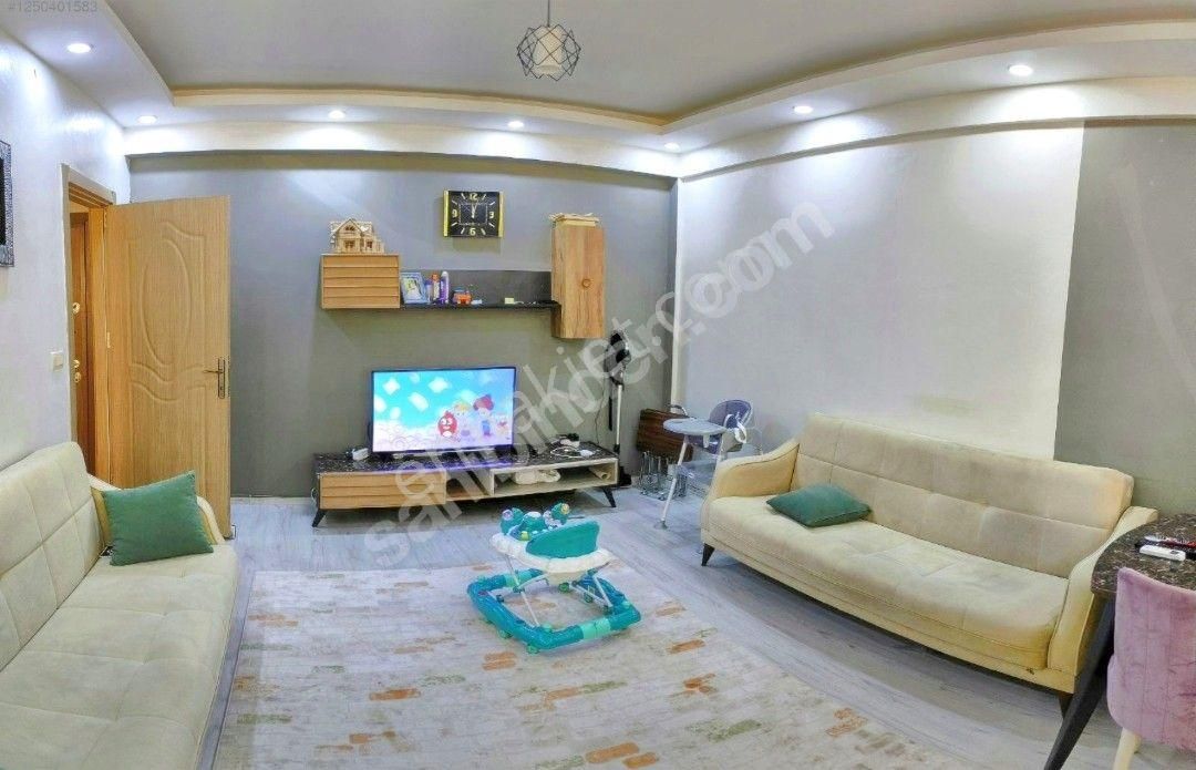 İzol Emlak'tan Satılık 2+1 Daire Karaköprü Batıkent