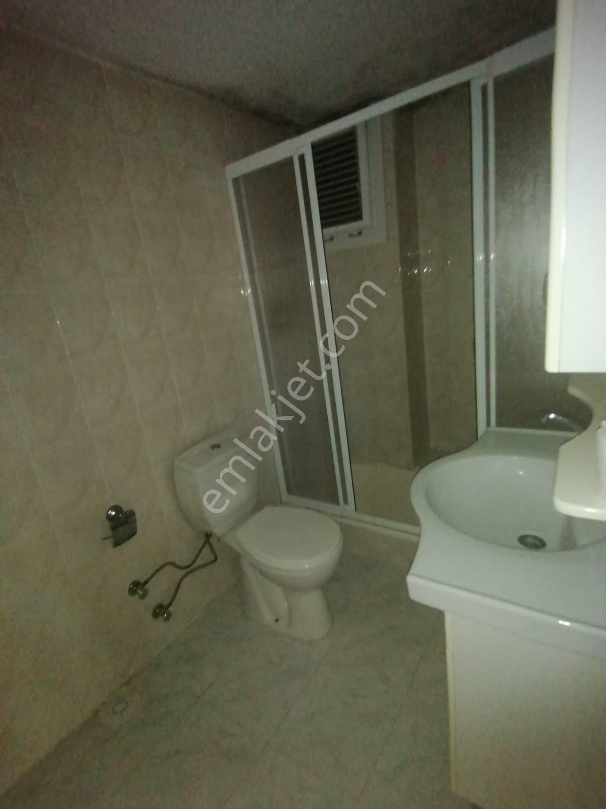 Ümraniye İstiklal Mahallesi 2+1 Kiralık Daire
