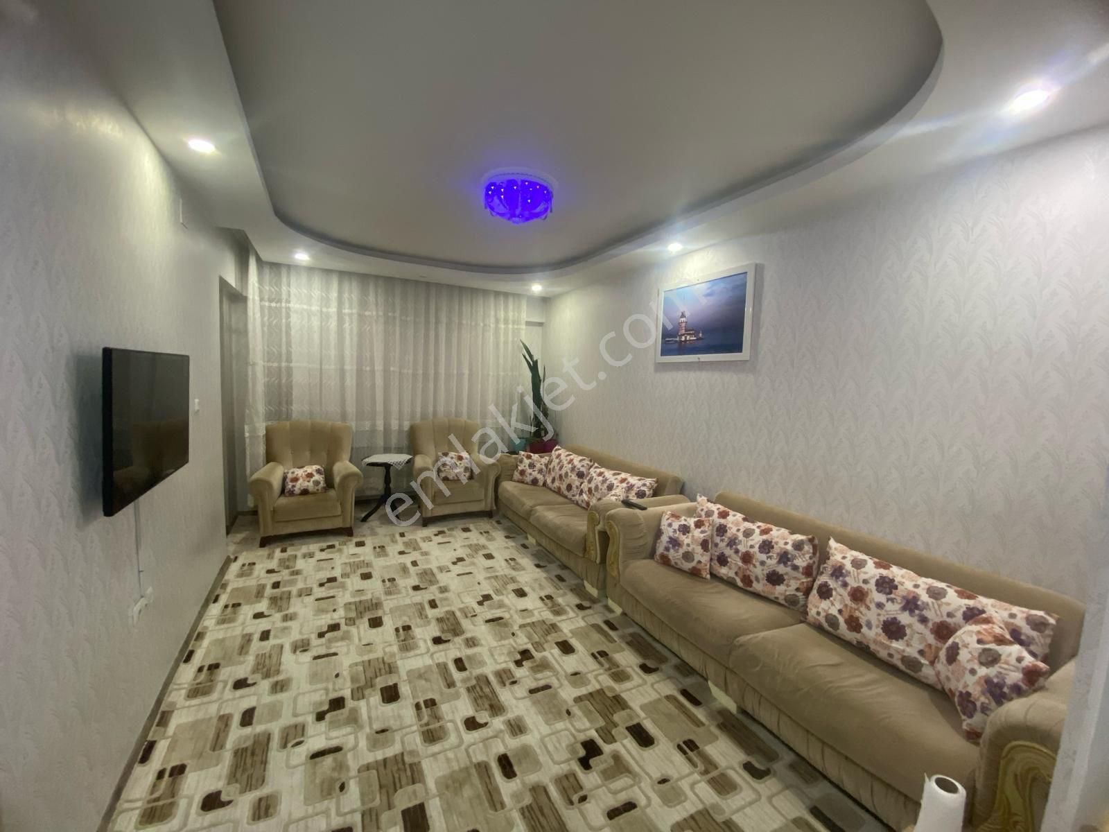 Karacaahmet De Ara Kat 2+1 Bakımlı Daire