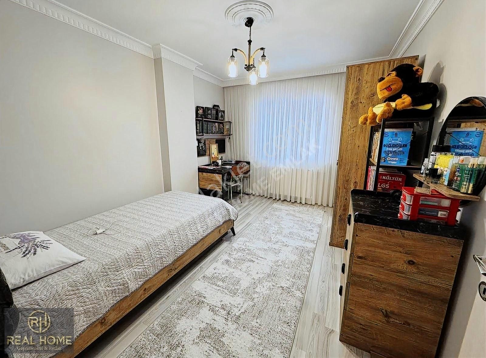 Gültepe'de 6+1 Satılık 230 M2 Emsali Olmayan Dubleks Daire !!