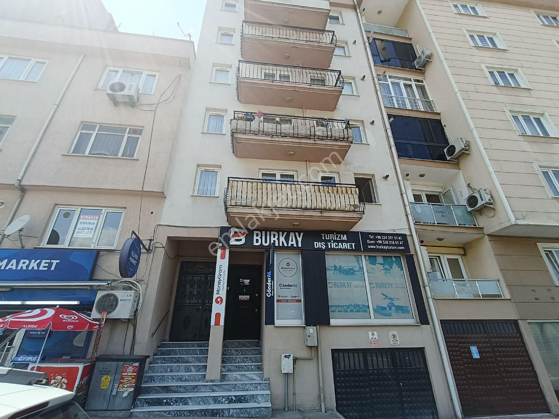 Lookhause Göndere Metro İstasyonunda 2+1 Kiralık Daire
