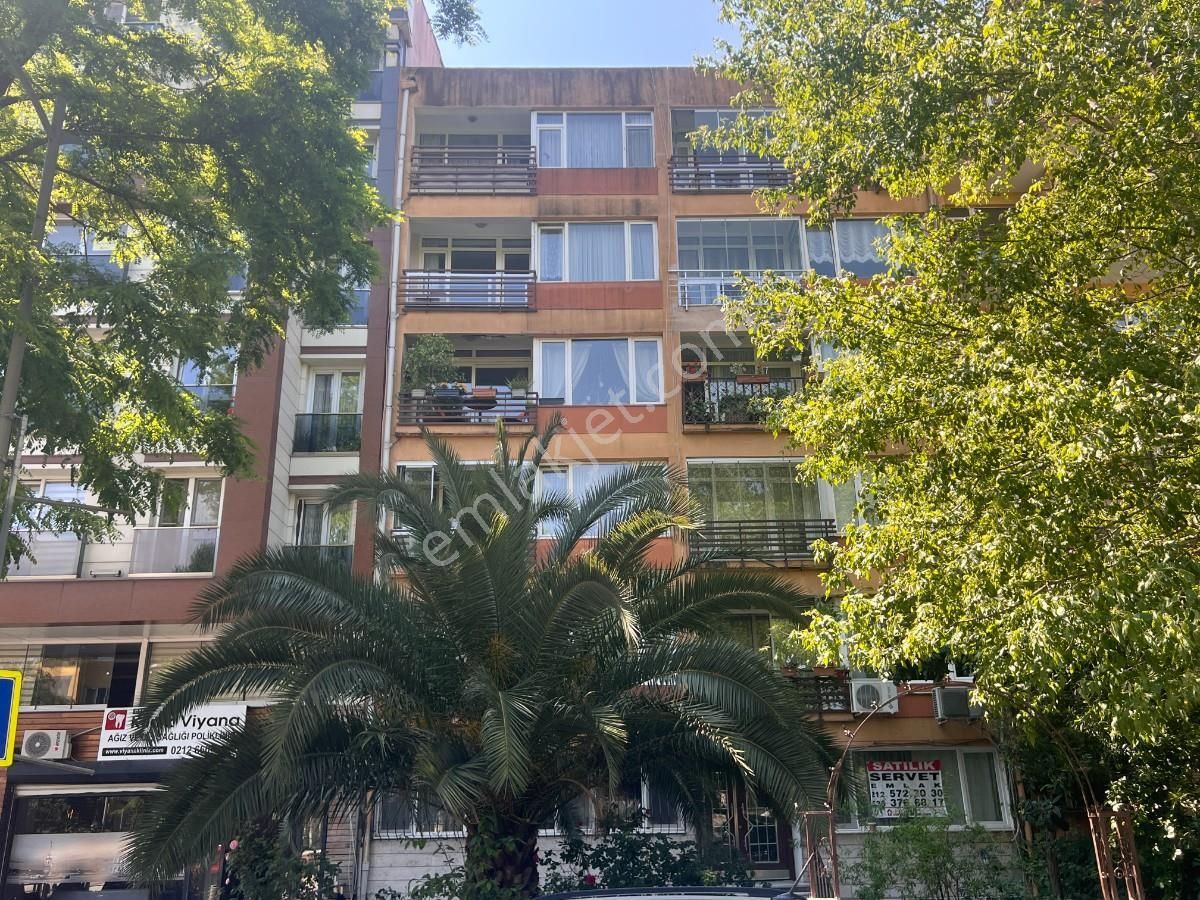 İstanbul Caddesi Bakırköy Anadolu Lisesi Karşısı Satılık Daire