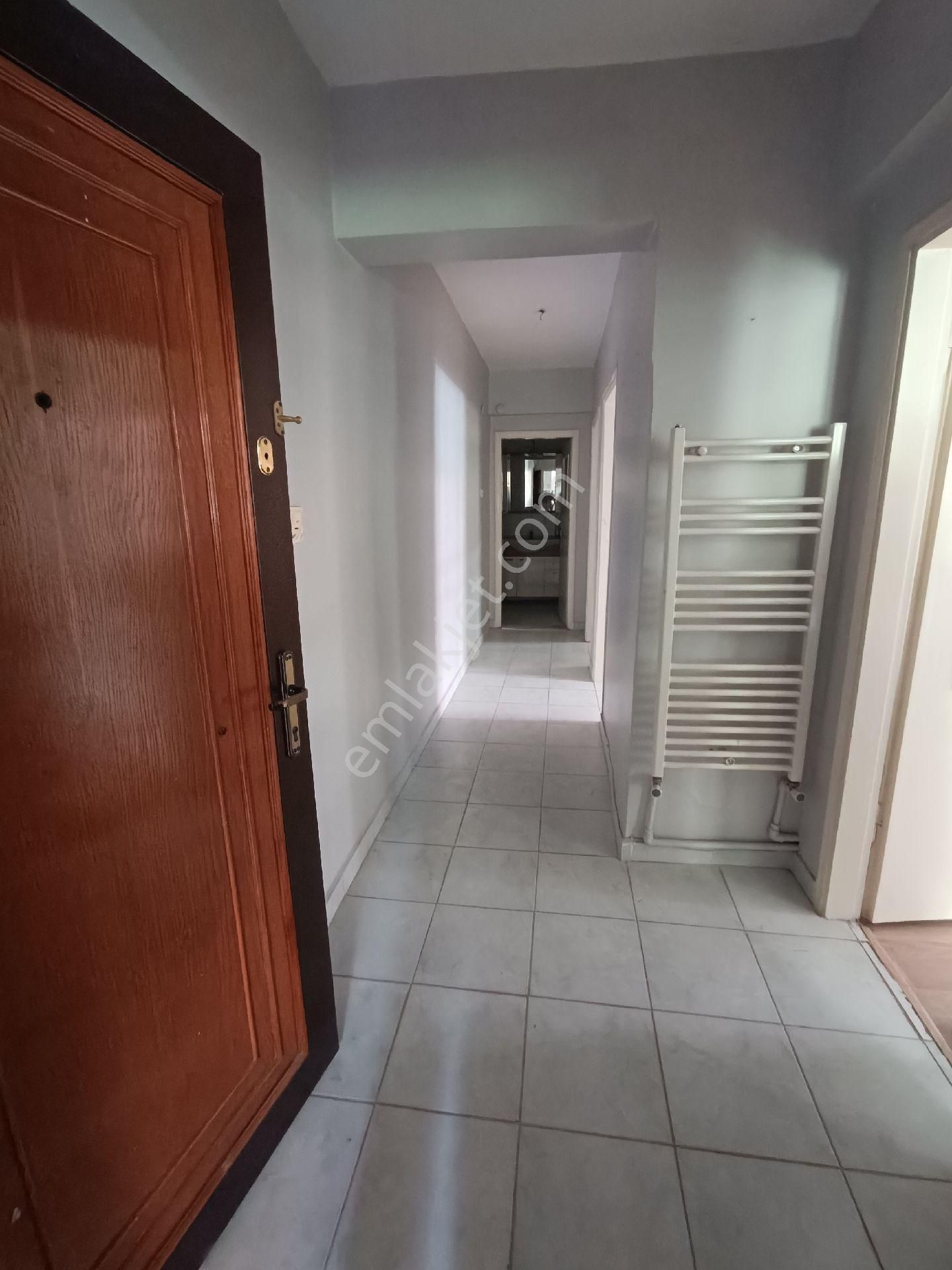 Üniversite Mahallesi Kiralık 2+1 Bahçe Kat