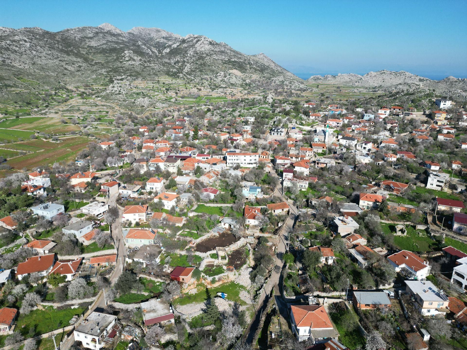 Joker: Marmaris Taşlıca Evlere 190 Metre Yakınlıkta Yatırım İçin İdeal Satılık Tarla