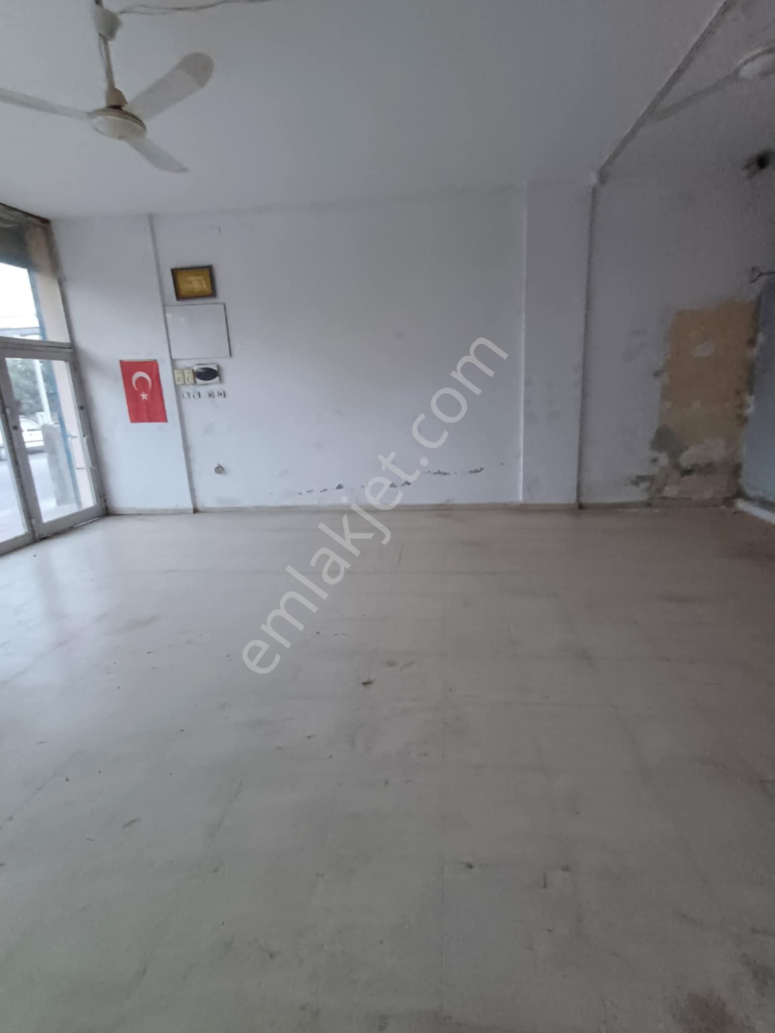 Kiralık Dükkan 61 Metre Kare
