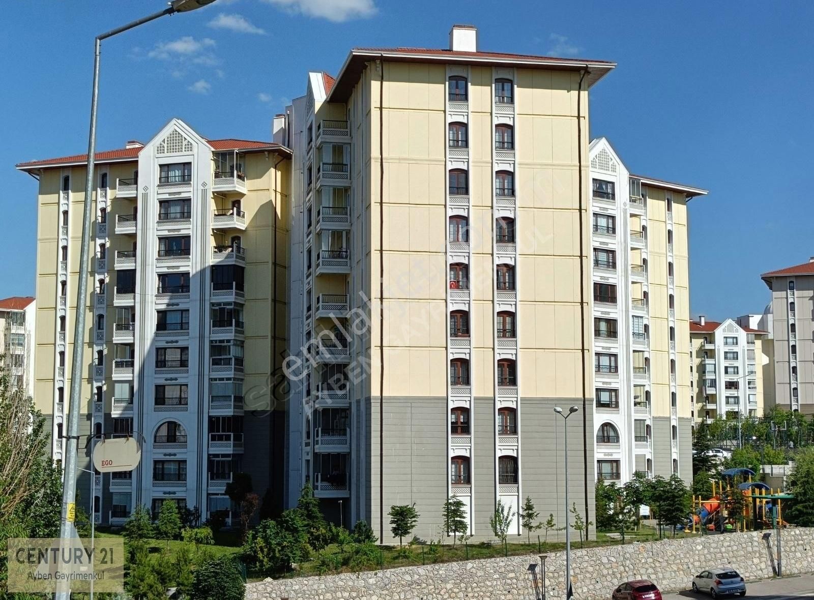 Kuzeykent'in En Merkezi Yeri 628 Etap Kök Tapu 3.kat 3+1 Güney
