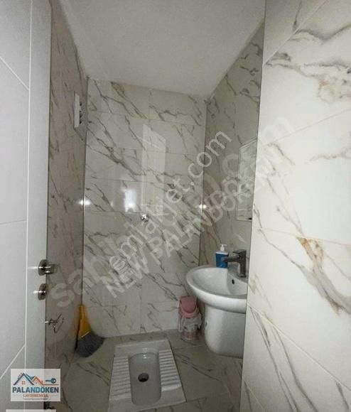 New Palandöken'den Taş Mağazalar Arkası Satılık 3+1 Daire