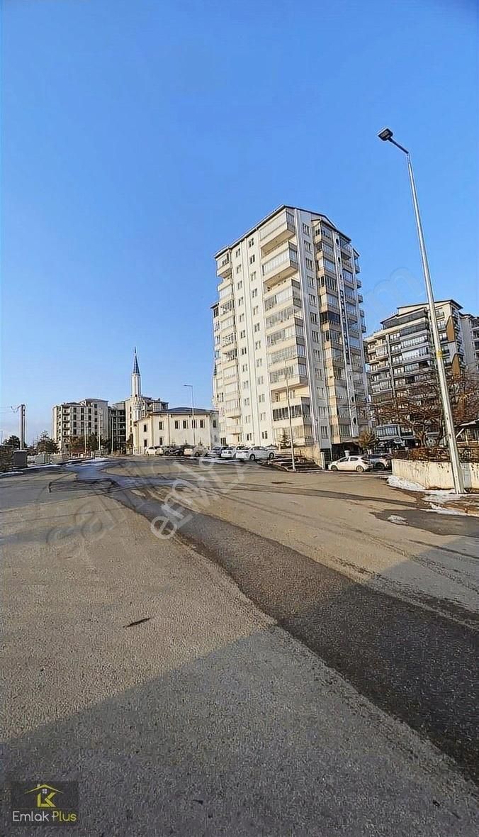 Emlak Plus'dan Yüceyurt'da 3+1 Satılık Sıfır Daire 130m2