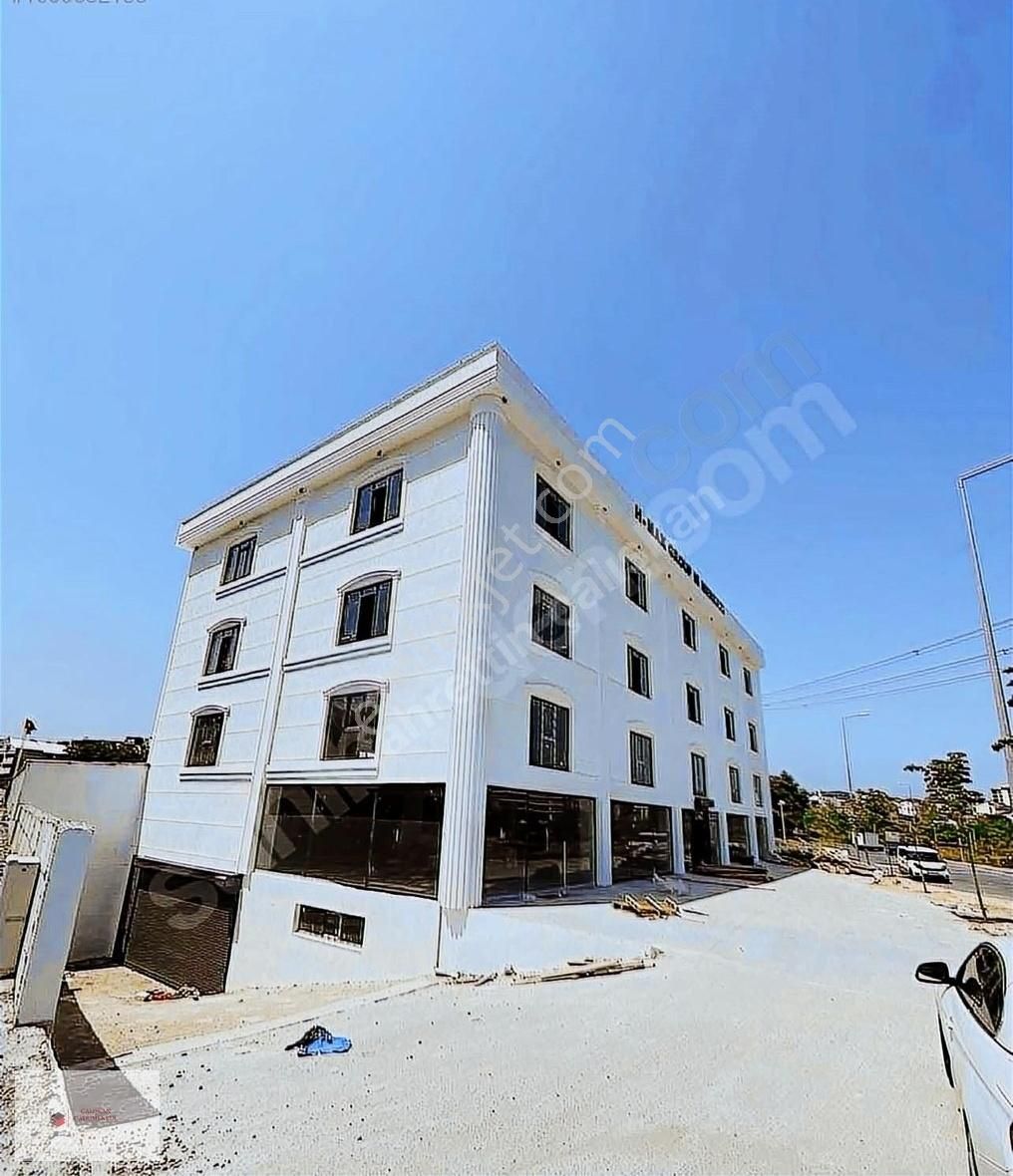 Arnavutköy Merkez De 700m2 Kapalı Alanlı Sıfır Kıralık Fabrika