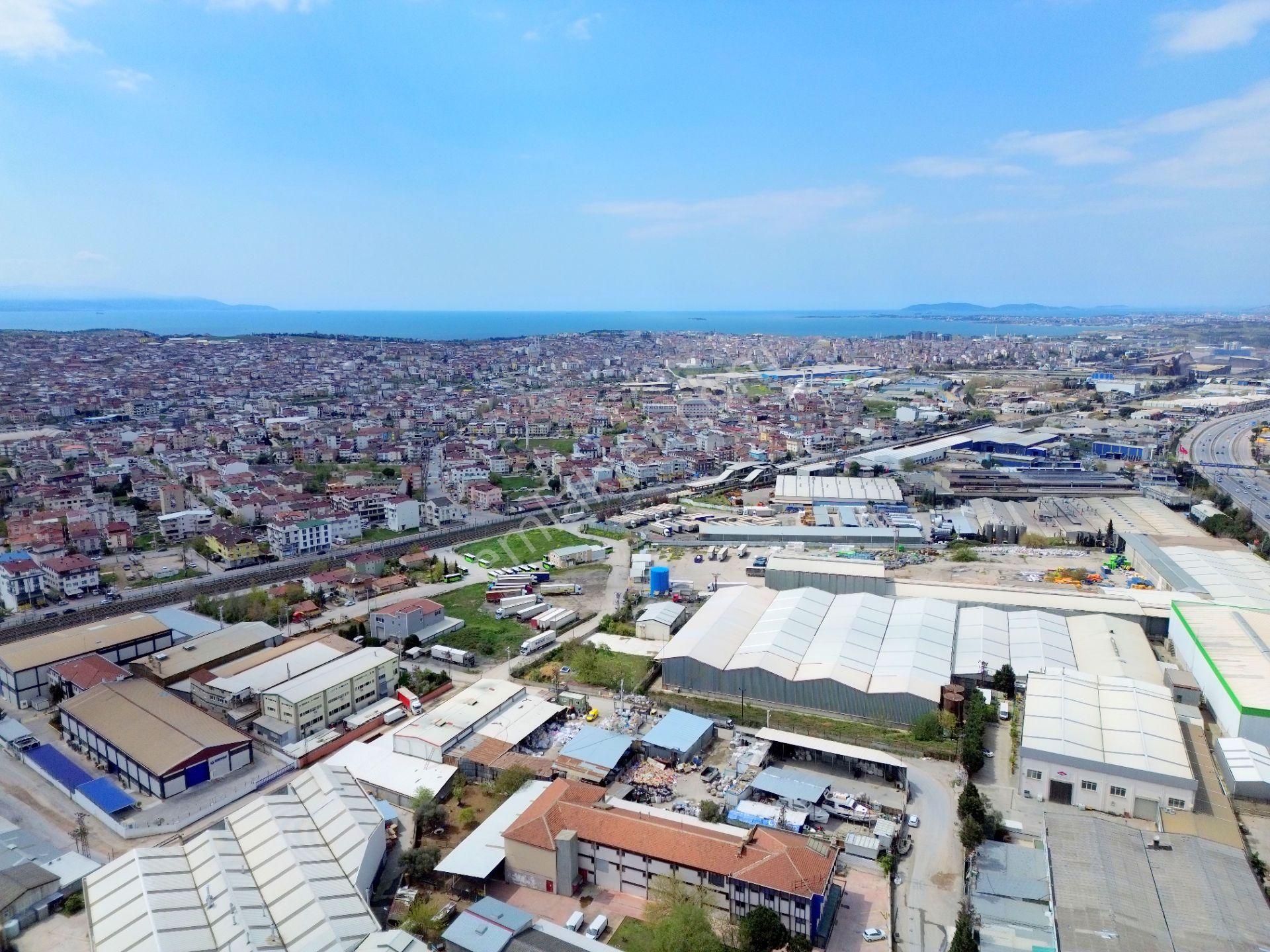Gebze İstasyon Mahallesi Satılık 3.346m² Ticari İmarlı Kapalı Alanlı Arsa
