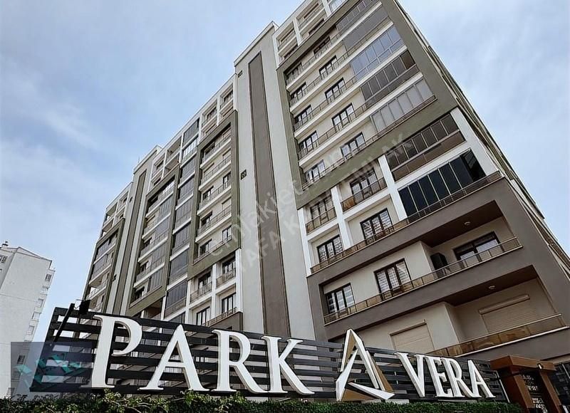Mustafa Karadan Şeker Mah Park Vera Sitesinde Arakat 3+1 Daire