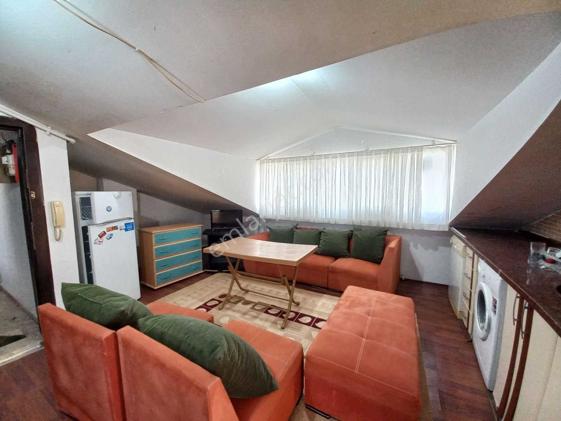 Kiralık !!! Denizli Kampüste Kyk Yurtları Karşısı (1+1) Eşyalı Apart