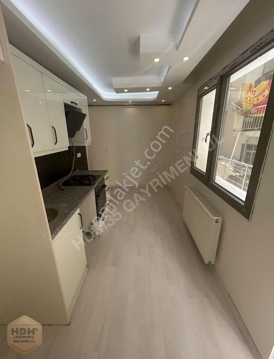 Hdm35'den İzban Yakını Kapalı Mutfaklı Çift Cephe Balkonlu 2+1