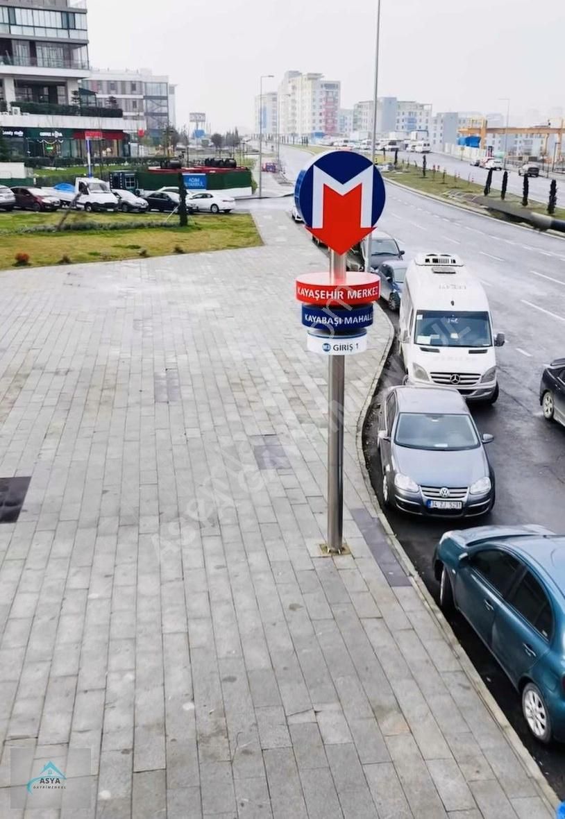 Kayaşehir Merkezde Metroway Avm Karşısı!!!