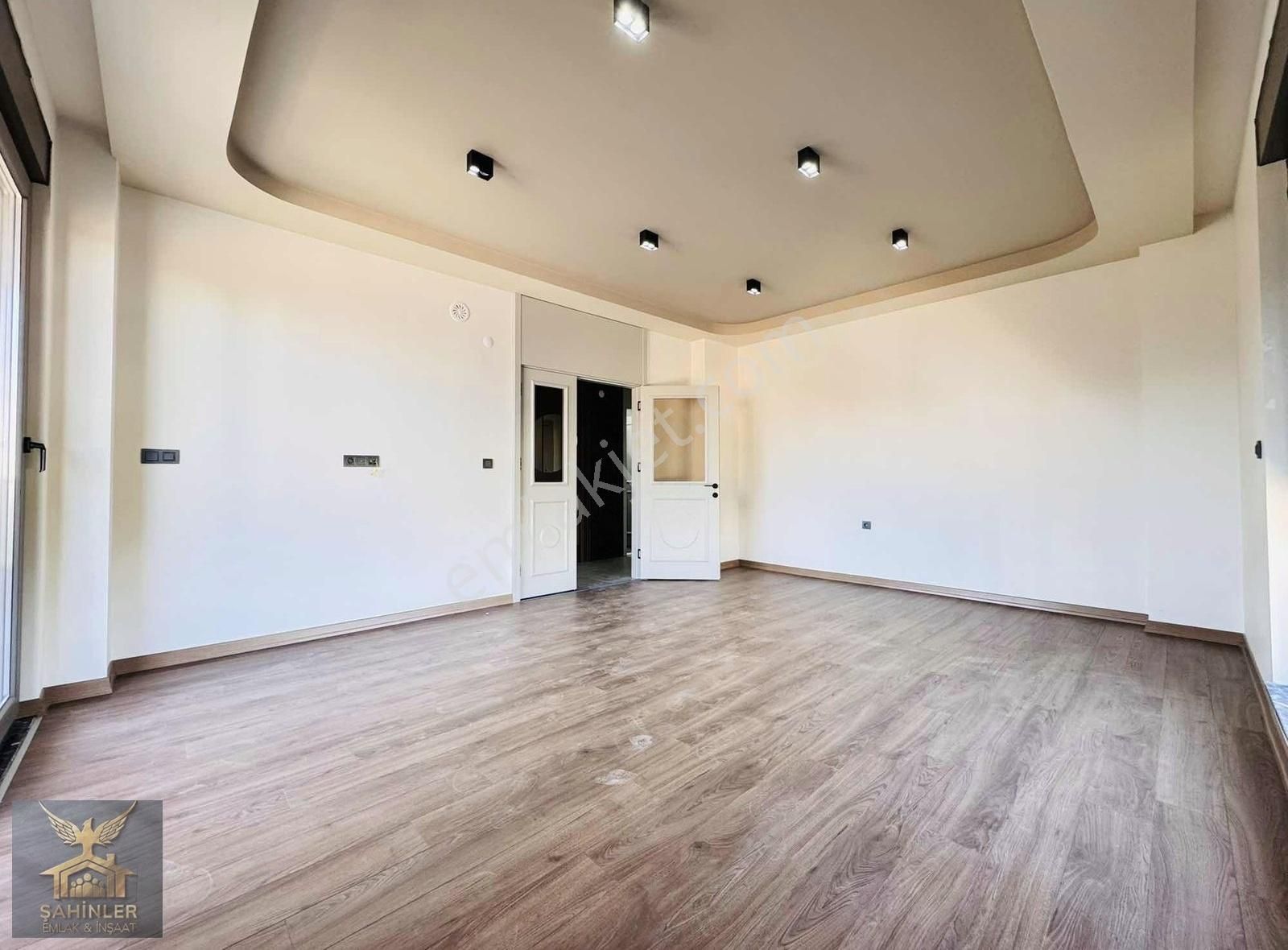 Ultralüxx_3+1_145m2_ebevynbanyolu_giyinmeodalı_sıfır_daire
