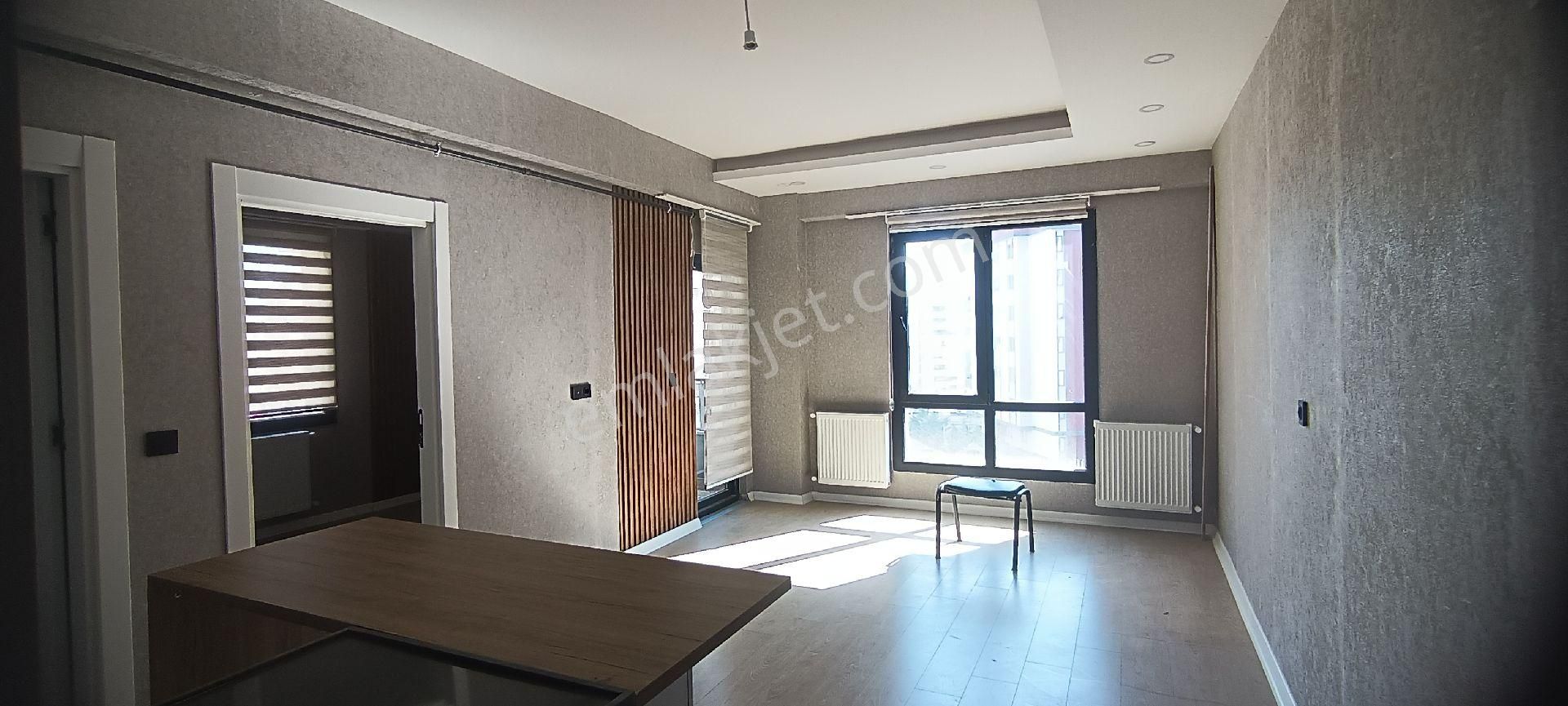Polat Emlak'tan Akpiyar'da Süper Konumda Lüks 1+1 Kiralık Daire...