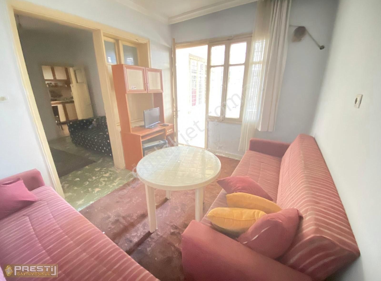 Prestij'den Osmaniye'de Ayrı Mutfak Eşyalı 1+1 Daire