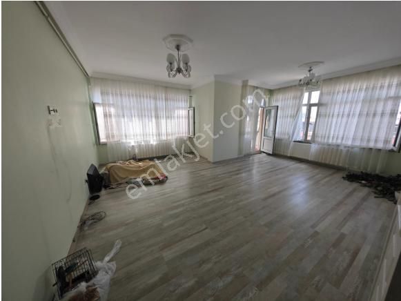 Osmanlıdan Merterde 3+1 130m² 6.kat Asansörlü Krediye Uygun Satılık Daire