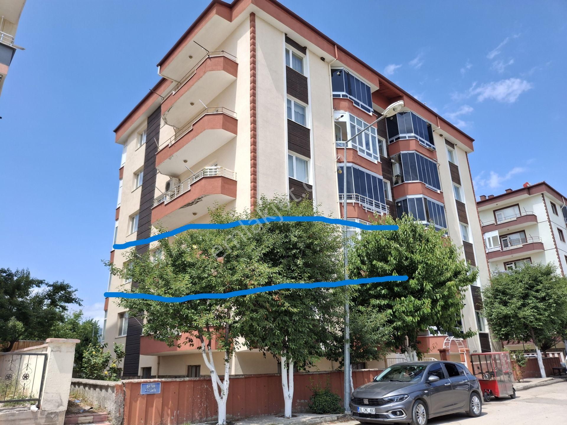 Amasya Merzifon Klass Emlaktan Abidehatun Mahallesi Piri Baba Konutlarında 3+1 Satlık Daire