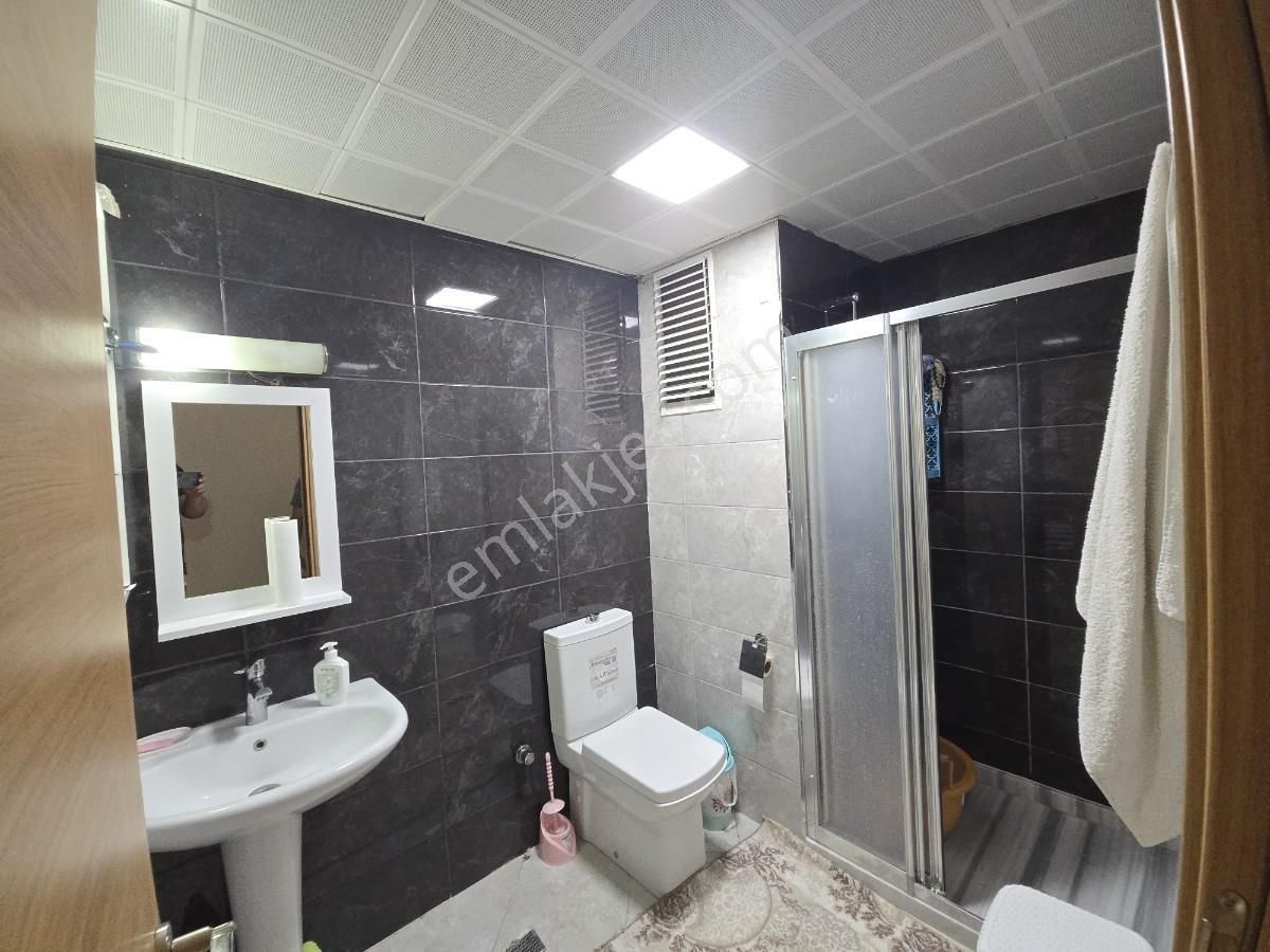 Çöl Güzeli Tokilerinde Kiralık Eşyalı 3+1 Daire - Görsel 17
