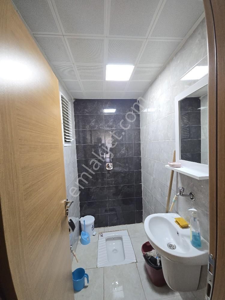 Çöl Güzeli Tokilerinde Kiralık Eşyalı 3+1 Daire - Görsel 13