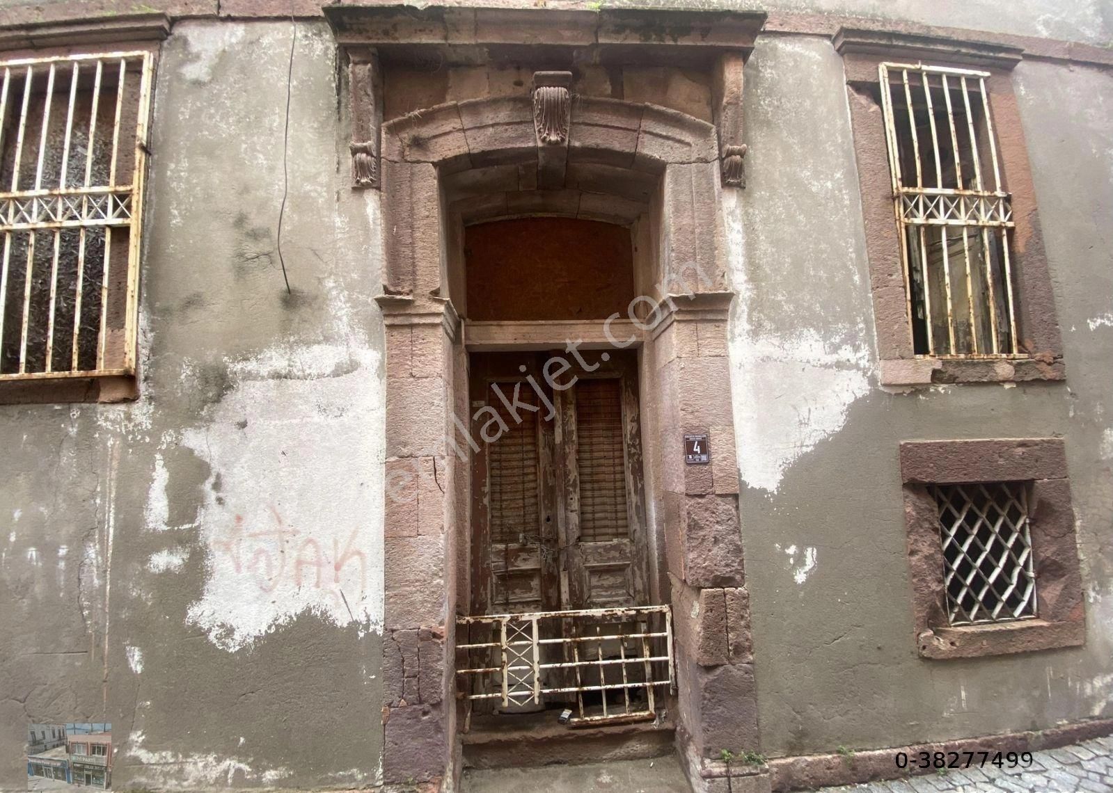 Balıkesir Ayvalık Ta Satılık Mustakil Ev.taş Bina.merkezde - Görsel 11