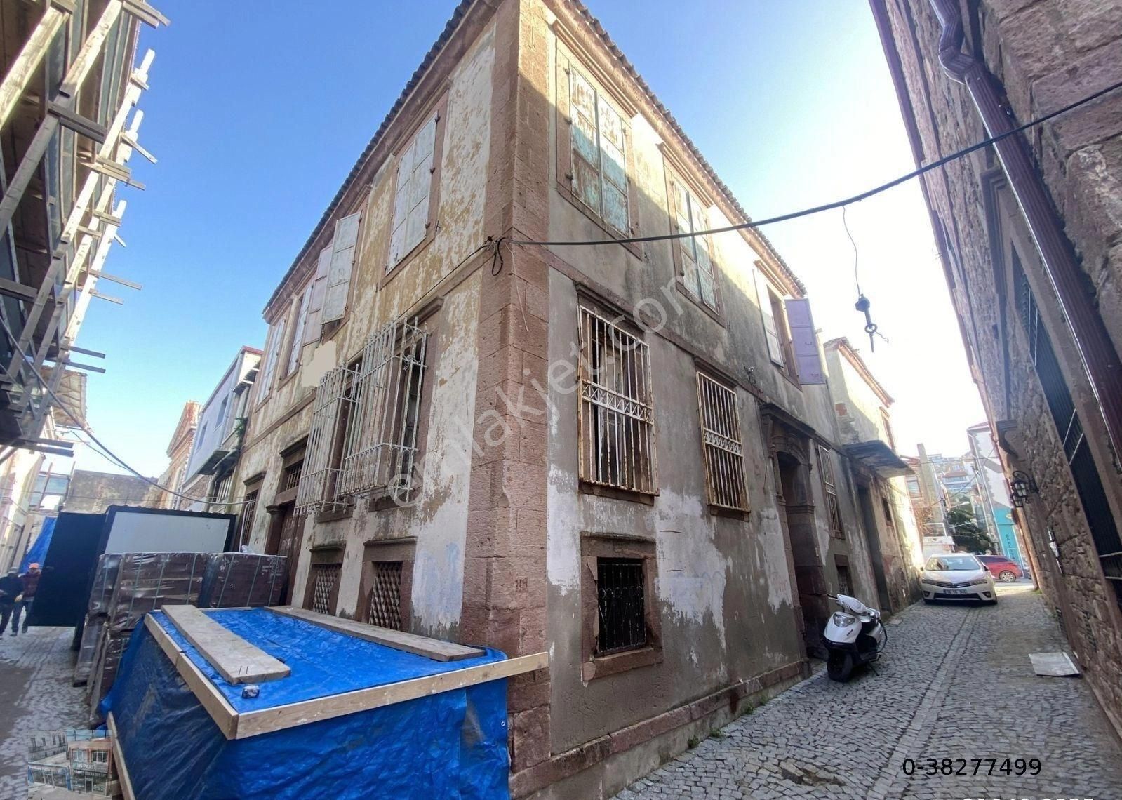 Balıkesir Ayvalık Ta Satılık Mustakil Ev.taş Bina.merkezde - Görsel 9