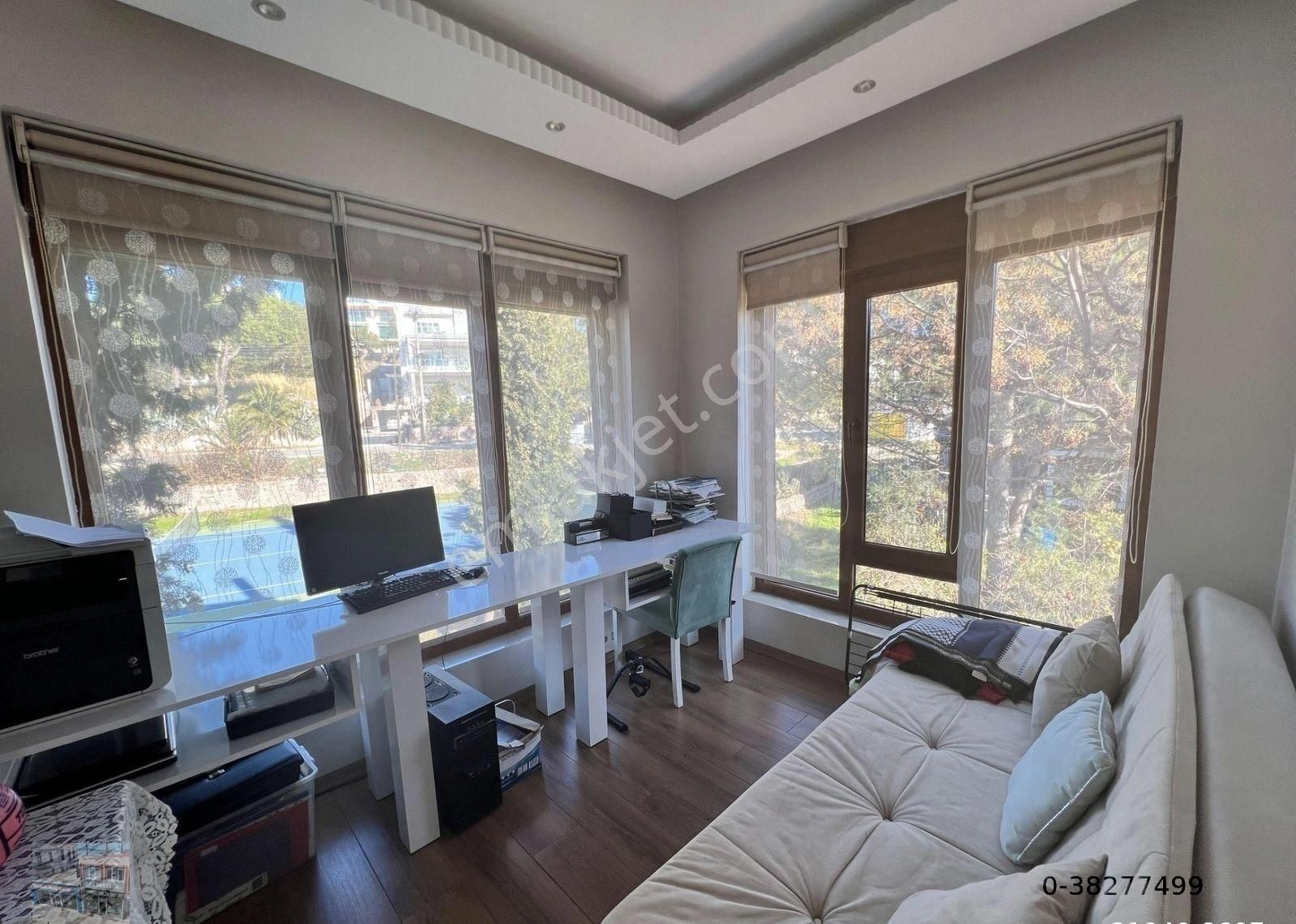 Balıkesir Ayvalık Camlık Ta Satılık Villa.denize Yakın