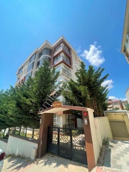Mertcan Dan Hürriyet Mah Ebeveyn Banyolu 3+1 Arakat İskanlı - Ankastreli