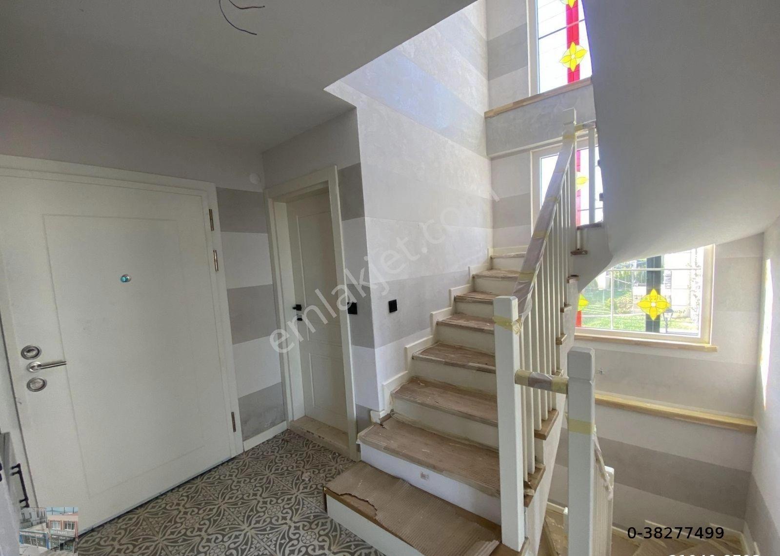 Balıkesir Ayvalık Cunda Da Satılık Denize Yakın Tripleks Villa - Görsel 13