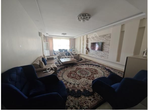 Osmanlıdan Merterde 6+1 250m²otoparklı Asansörlü İskanlı Krediye Uygun Satılık Dubleks Daire