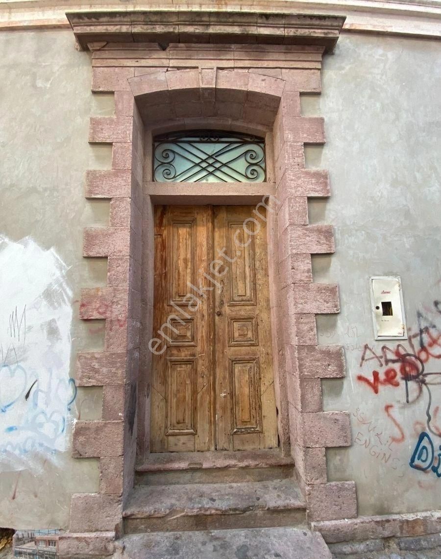 Ayvalık Ta Satılık Mustakil Ev.taş Bina. - Görsel 8