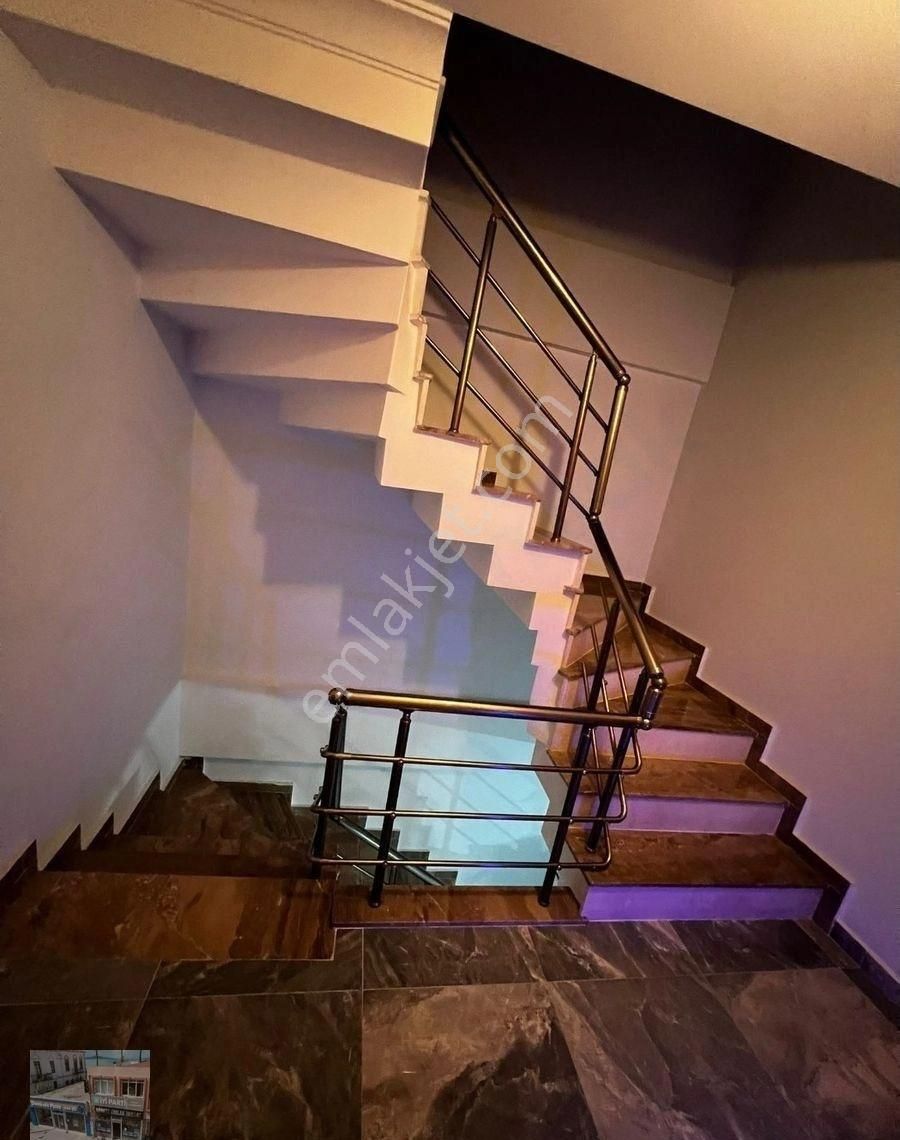 Balıkesir Ayvalık Sarımsaklı Da Satılık 2 Adet Villa.denize Sıfır