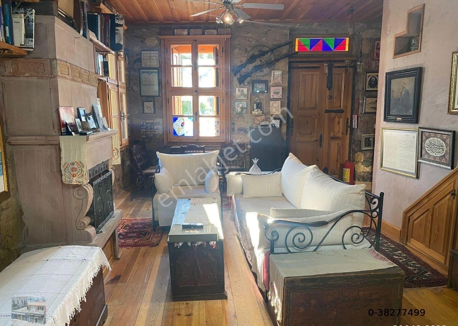 Balıkesir Ayvalık Cunda Da Satılık Mukemmel Taş Ev.geniş Bahceli - Görsel 30