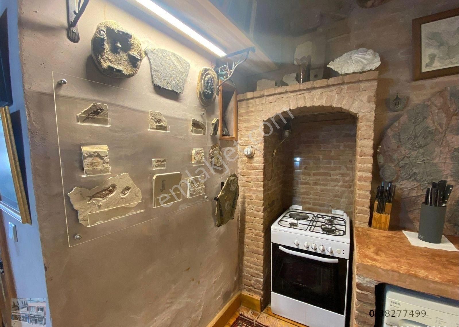 Balıkesir Ayvalık Cunda Da Satılık Mukemmel Taş Ev.geniş Bahceli - Görsel 16