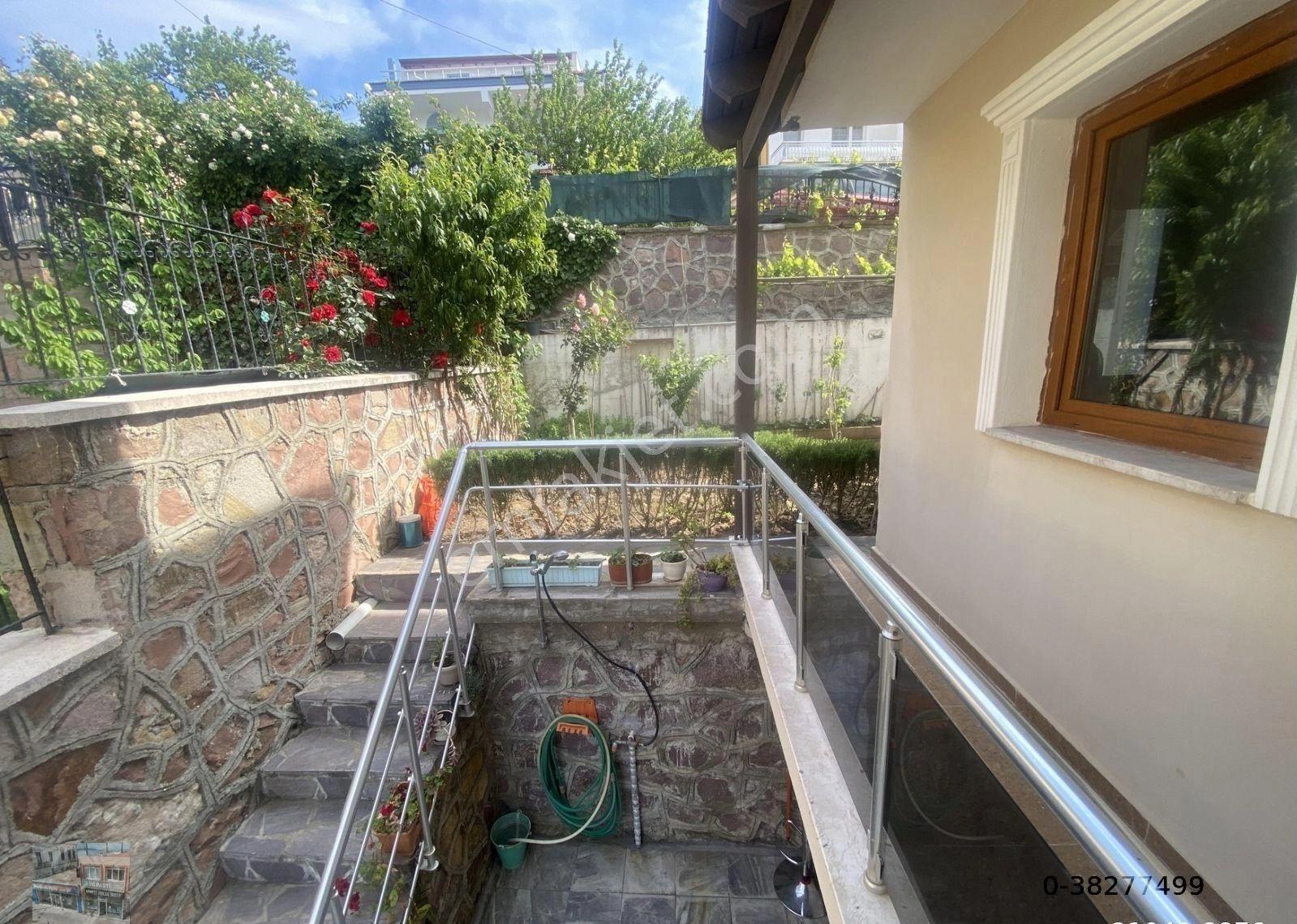 Balıkesir Ayvalık Ta Satılık Villa.denize 80 Metre Mesafededir. - Görsel 9
